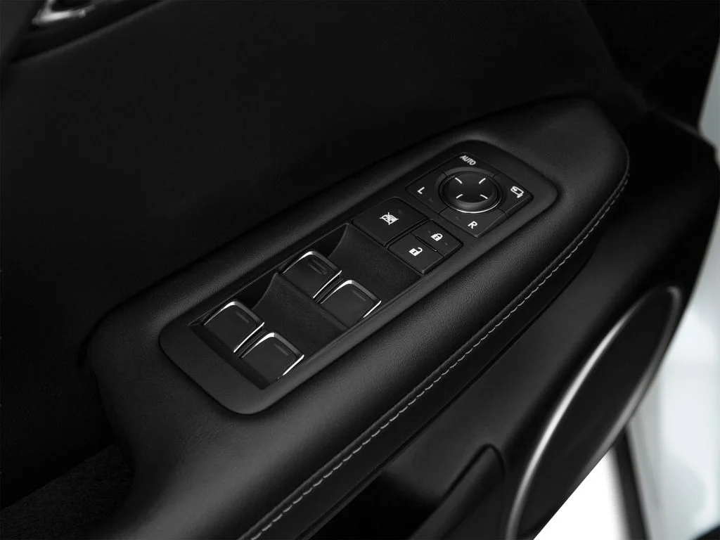 Used 2017 White Lexus 350 image 13