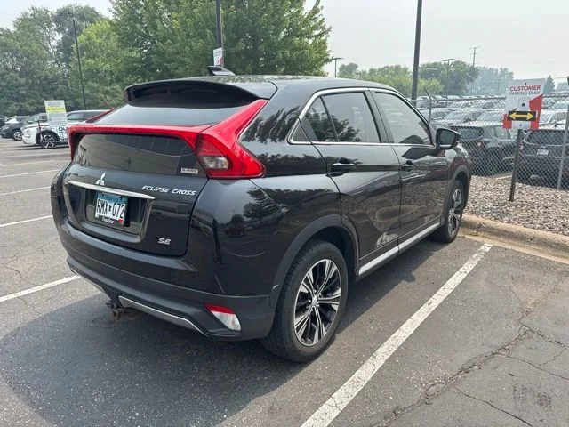 Used 2018 Tarmac Black Metallic Mitsubishi SE image 2