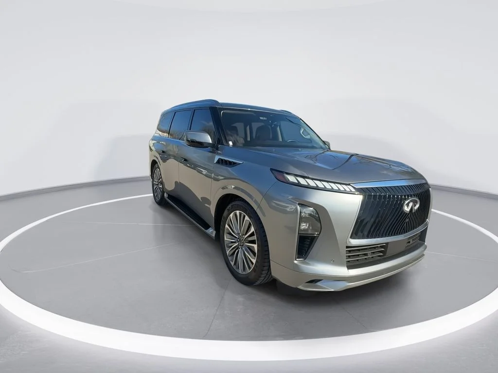 Used 2025 Silver INFINITI SENSORY image 2