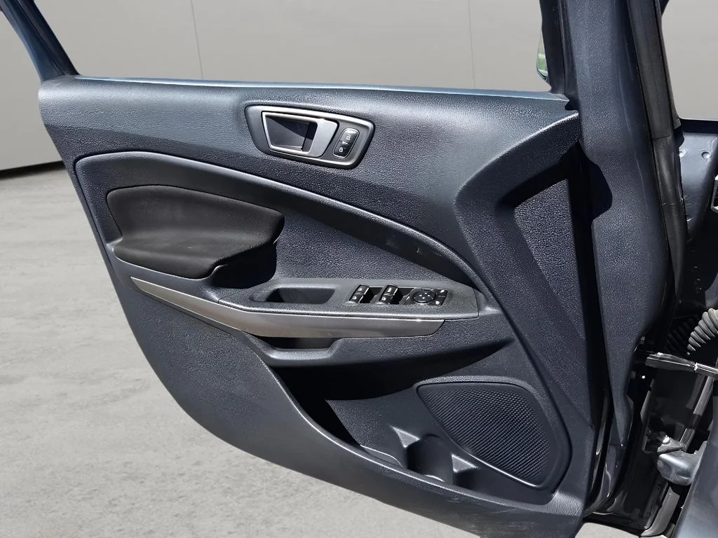 Used 2020 Smoke Metallic Ford SE image 24