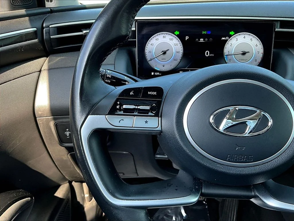 Used 2022 Gray Hyundai SEL image 11