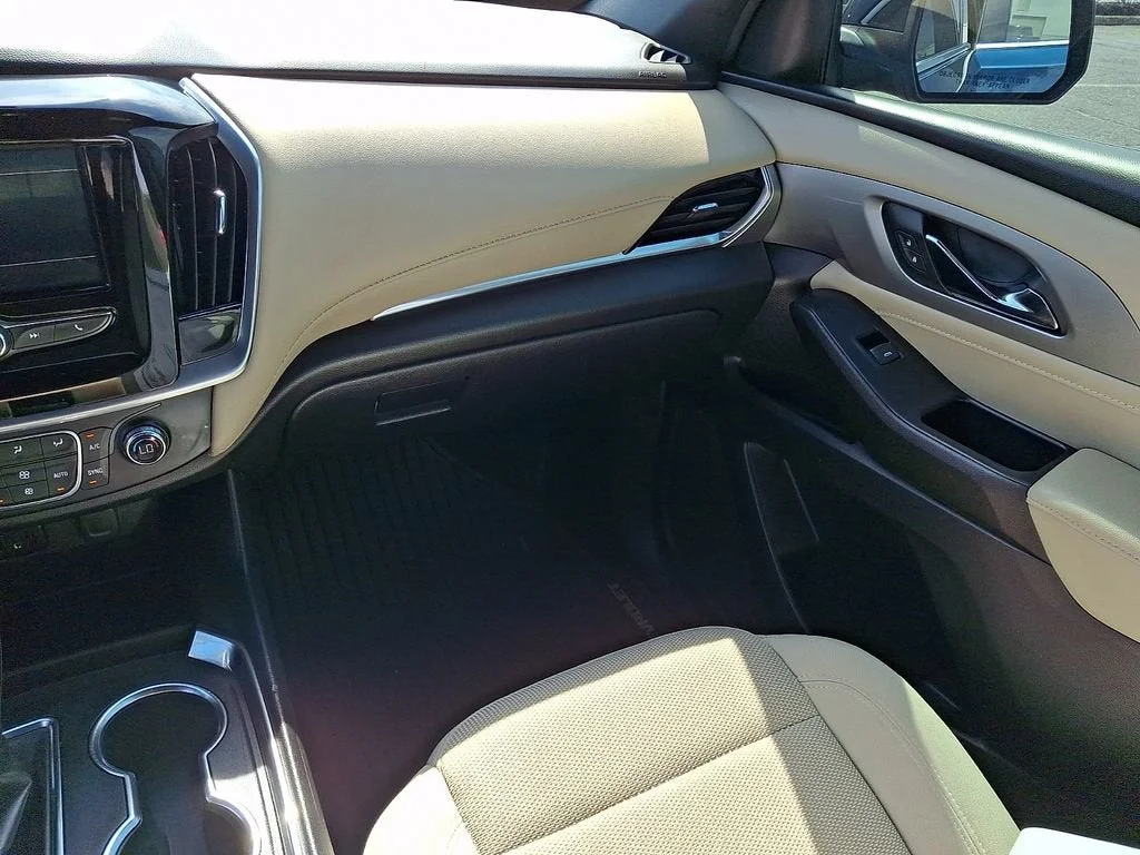 Used 2022 Northsky Blue Metallic Chevrolet LS image 50
