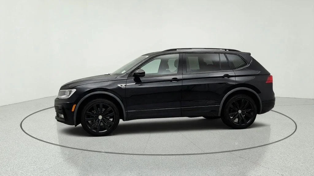 Used 2021 Deep Black Pearl Volkswagen 2.0T SE R-Line Black FWD image 8