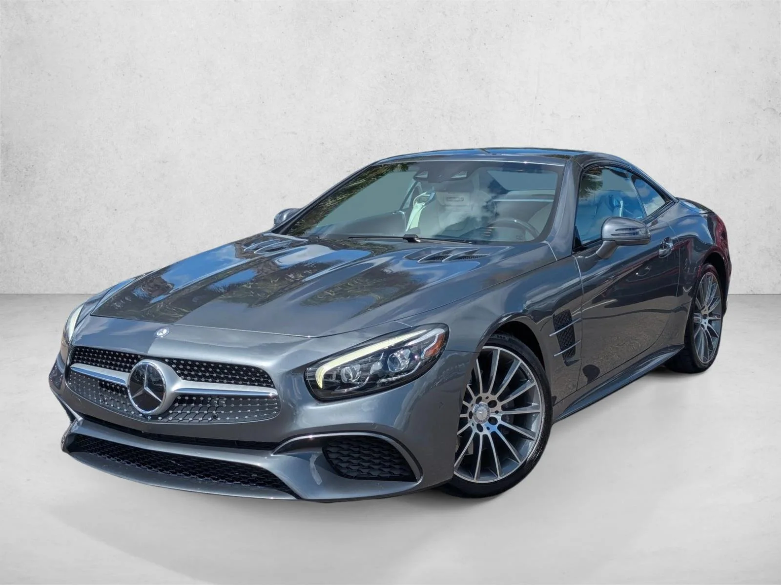 Used 2017 Selenite Grey Metallic Mercedes-Benz SL 450 image 1