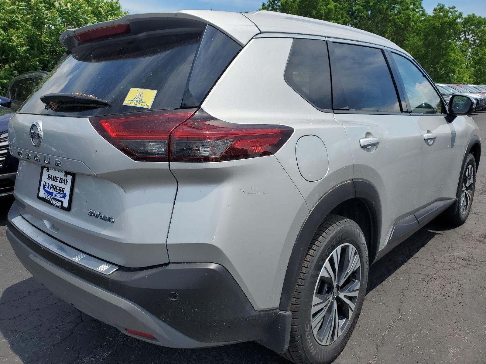 Used 2021 Brilliant Silver Metallic Nissan SV image 2