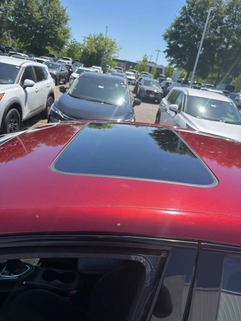Used 2015 Red Dodge SXT image 6