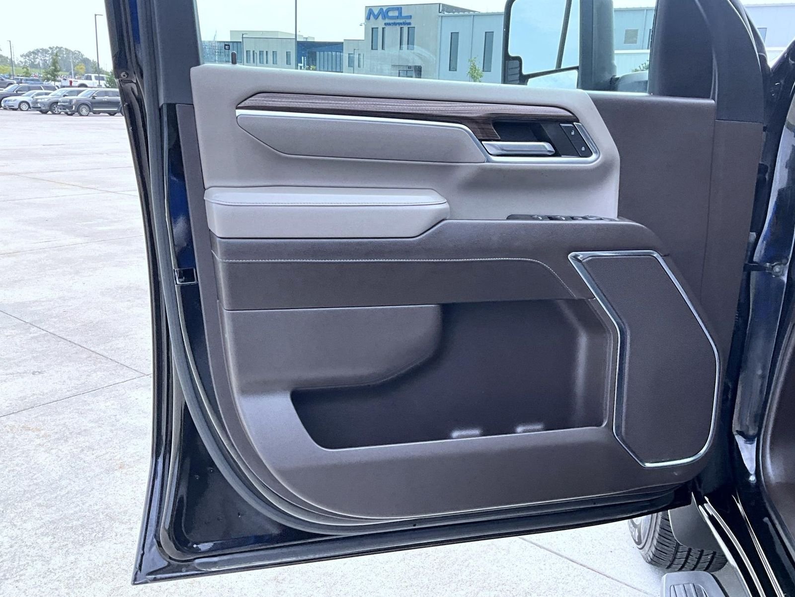Used 2024 Black Chevrolet LT image 10