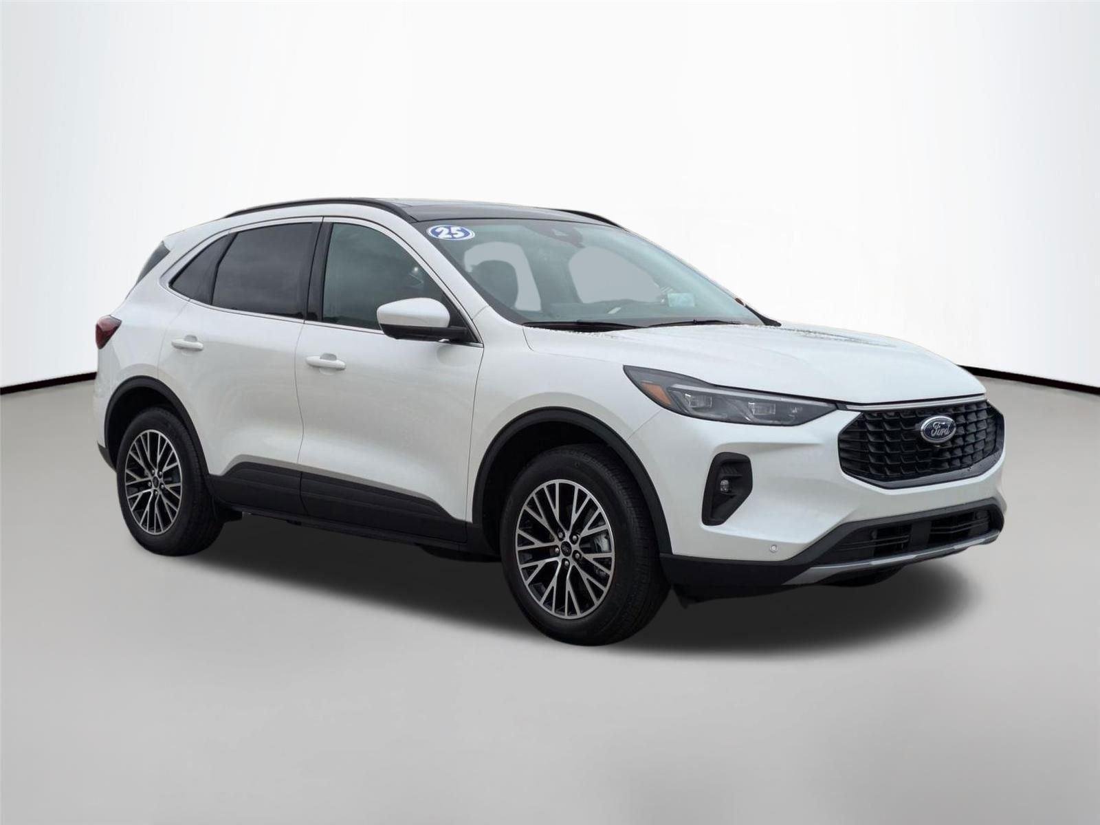 New 2025 Star White Metallic Tri-Coat Ford PHEV image 3