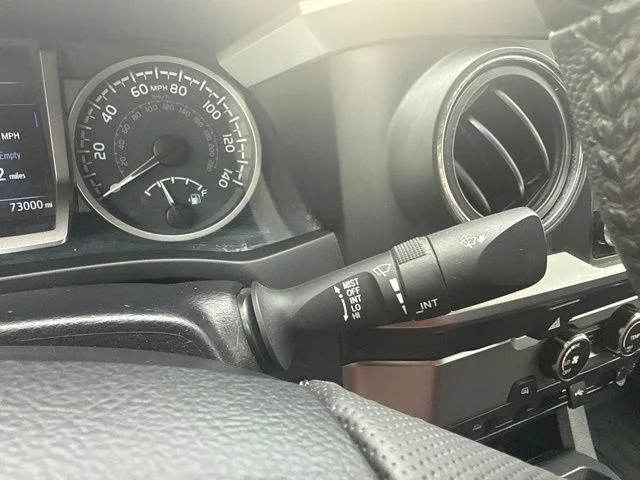 Certified Used 2022 Silver Toyota SR5 image 27