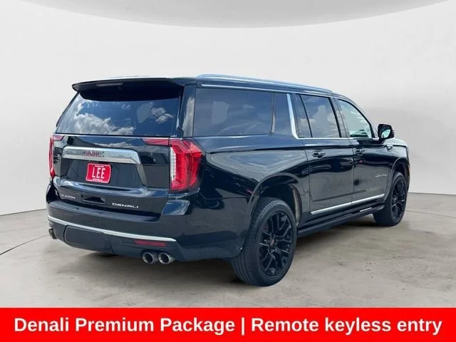 Used 2022 Onyx Black GMC Denali image 6