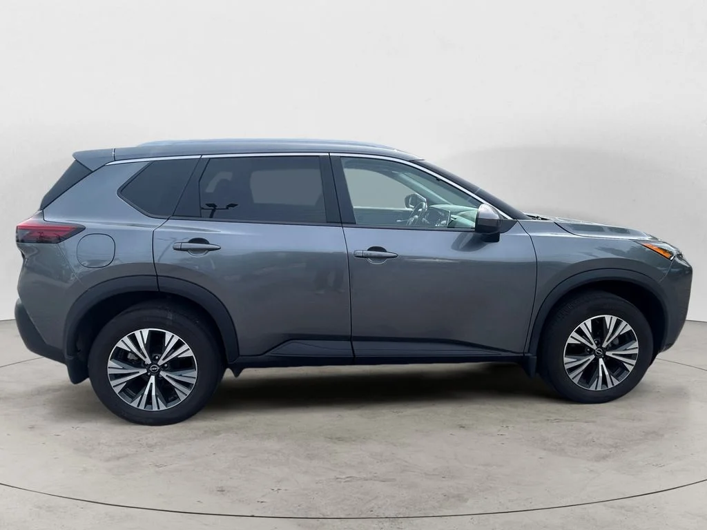Used 2023 Gun Metallic Nissan SV image 7