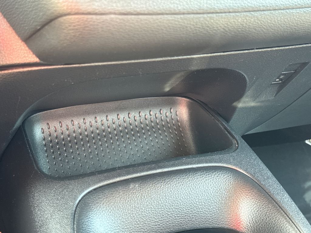 Used 2020  Toyota LE image 23