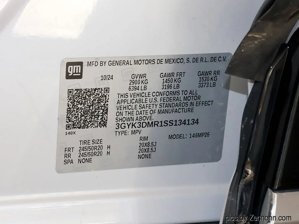 Used 2025 Crystal White Tricoat Cadillac Luxury 2 image 33
