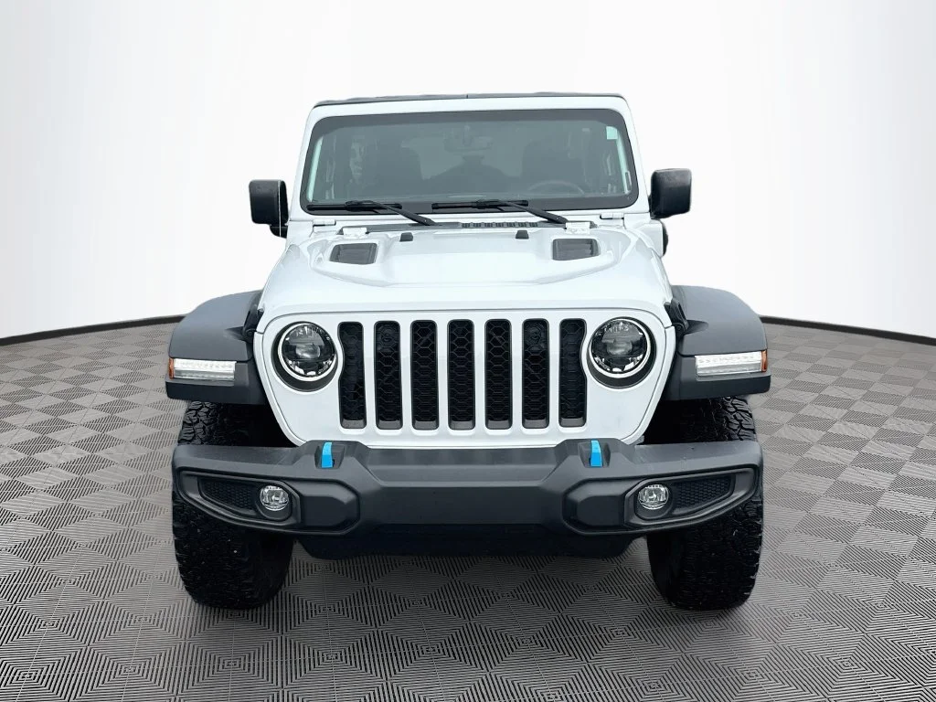 Used 2023 White Jeep Rubicon 4xe image 2