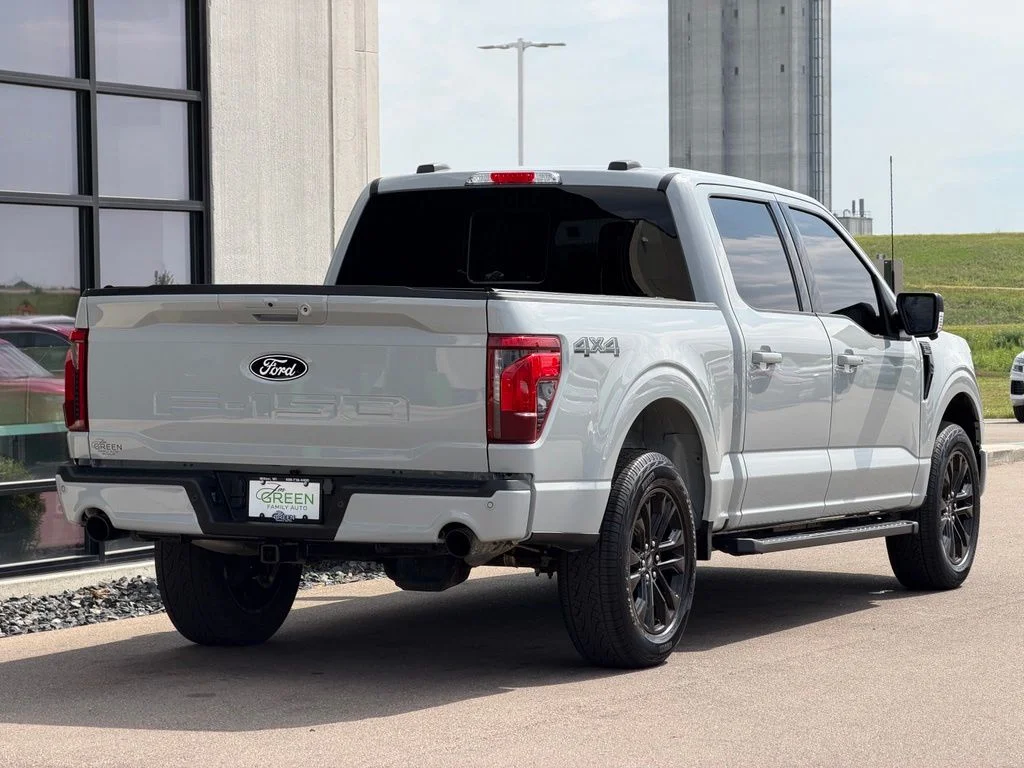 Used 2024 Gray Ford XLT image 5