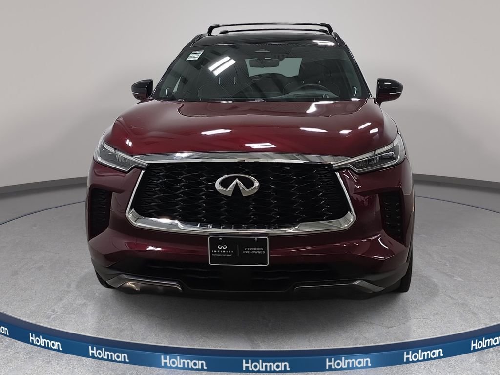 Used 2023 Deep Bordeaux/Black Obsidian INFINITI Autograph image 3