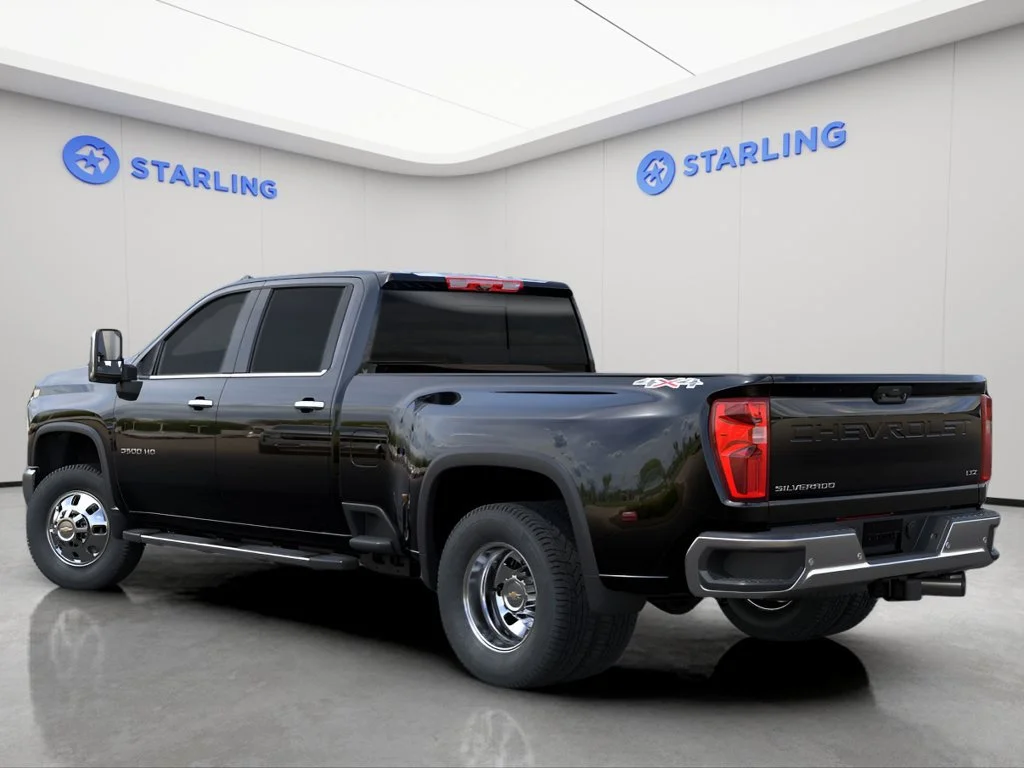 2025 Chevrolet Silverado 3500HD LTZ - Photo 3