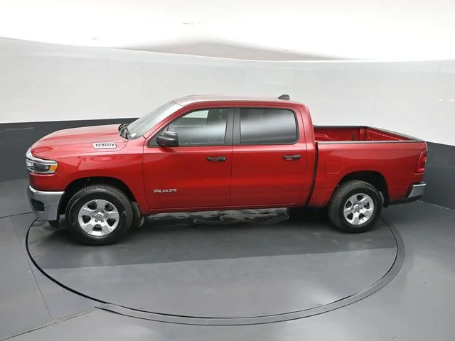 New 2026 Molten Red Pearl-Coat Exterior Paint RAM Tradesman image 34
