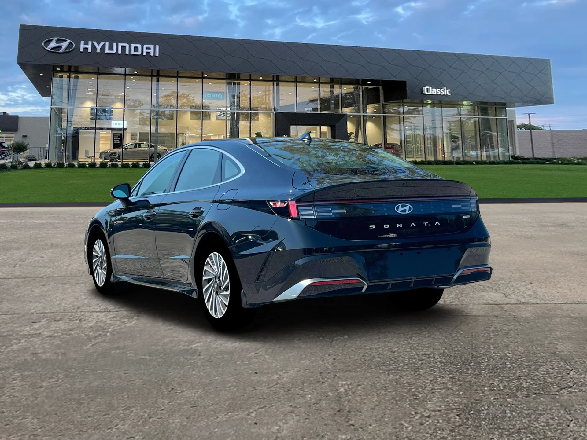 New 2025 Abyss Black Pearl Hyundai SEL image 5