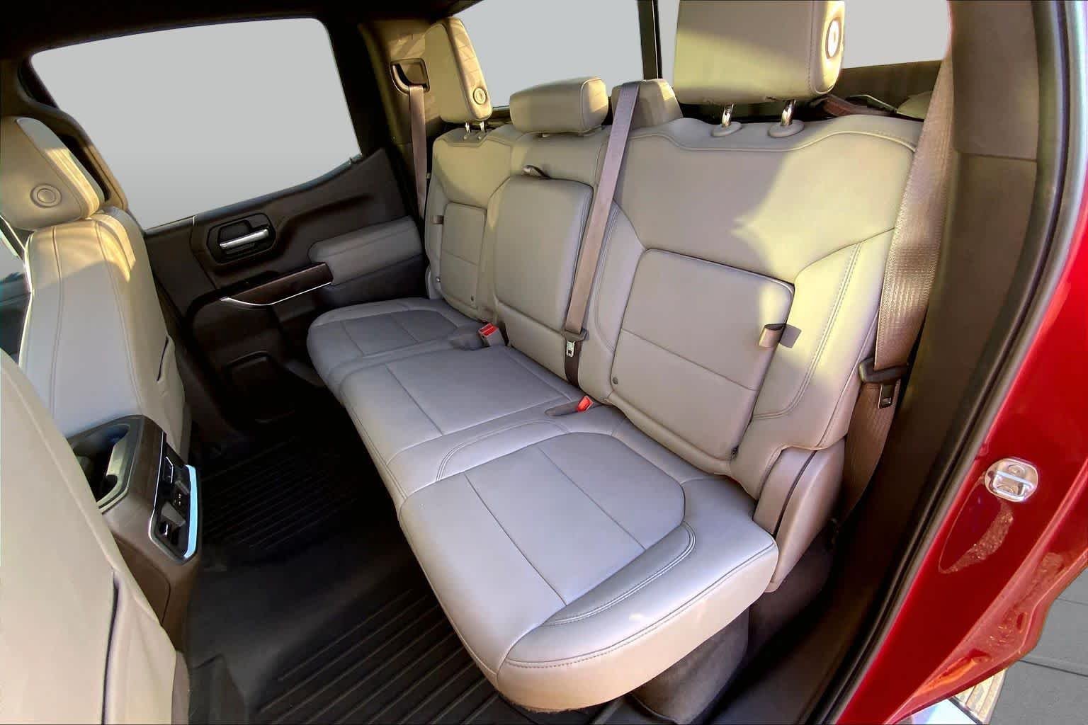 Used 2021 Cayenne Red Tintcoat GMC SLT image 18