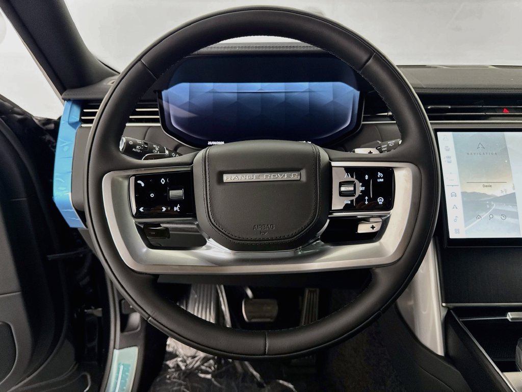 New 2027 Santorini Black Land Rover SE image 11