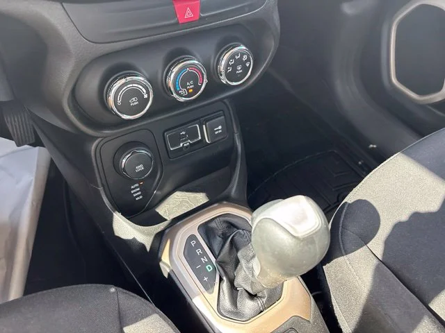 Used 2016 Colorado Red Jeep Latitude image 26