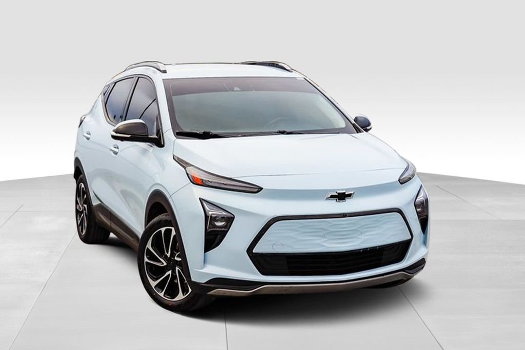 Used 2022 Chevrolet Bolt EUV Premier with VIN 1G1FZ6S0XN4113981 for sale in Claremont, CA