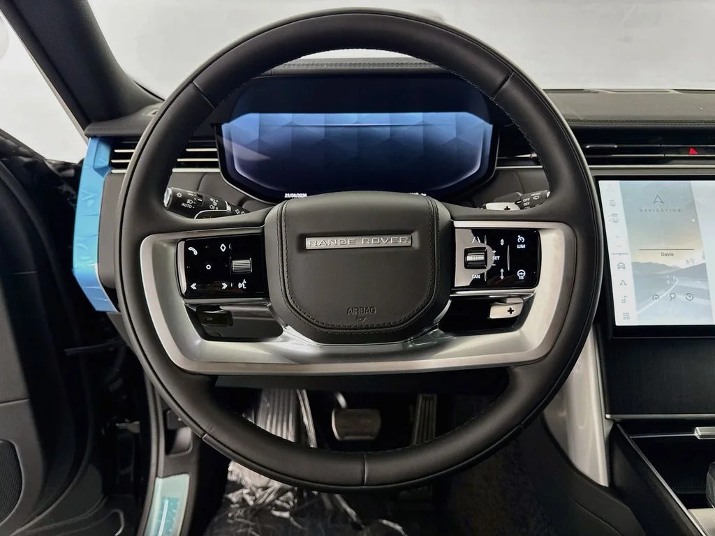New 2027 Santorini Black Land Rover SE image 11
