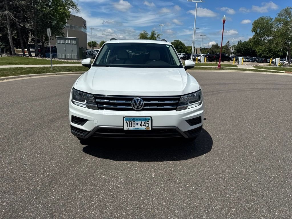 Used 2019 White Volkswagen 2.0T SE image 3