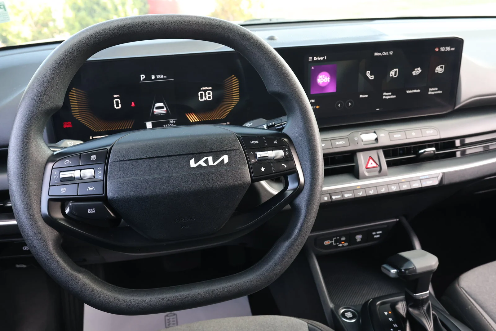 2025 Kia K4 LXS - Photo 16