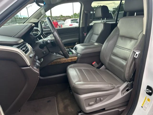 Used 2017 White Frost GMC Denali image 34
