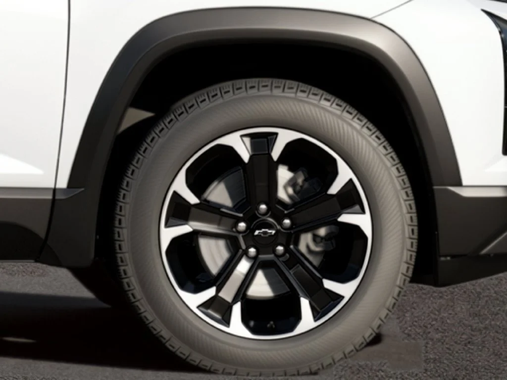 2027 Chevrolet Equinox LT - Photo 9