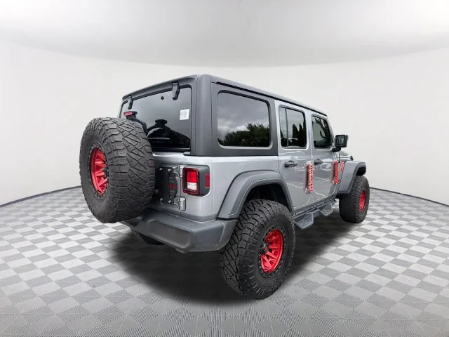 Used 2020 Silver Jeep Sport Altitude 4x4 image 5