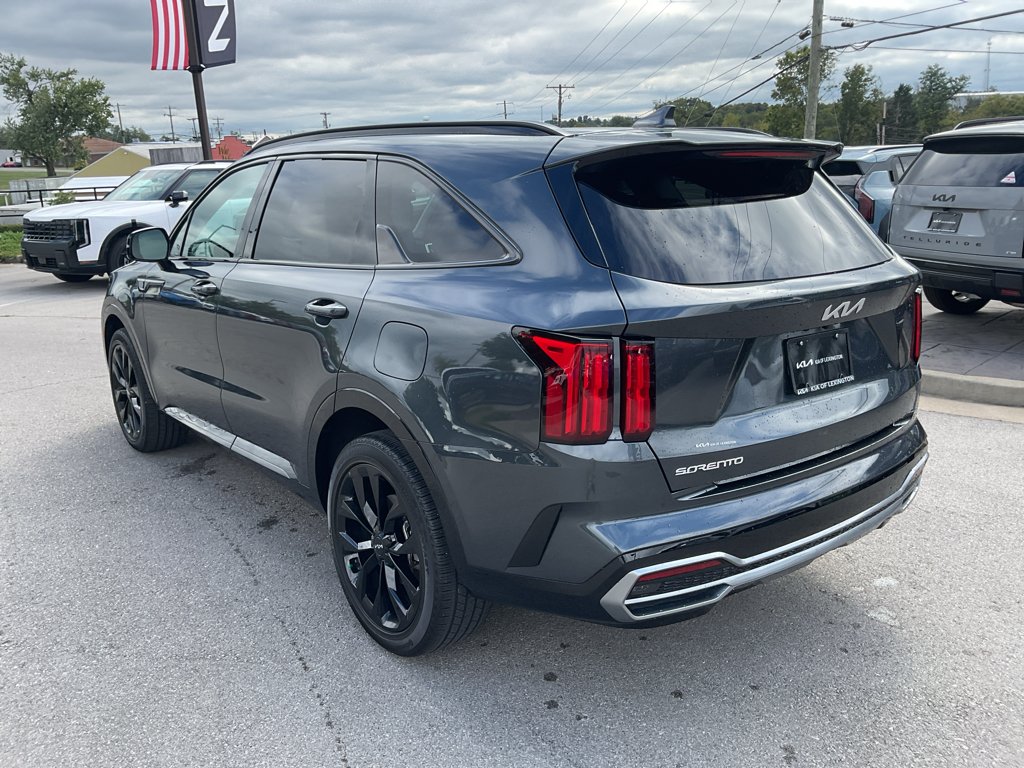 Used 2023 Gravity Grey Kia SX image 9