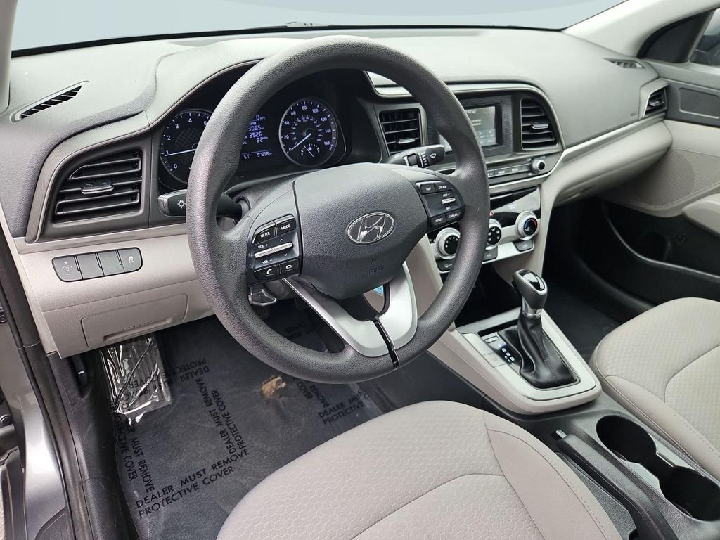 2019 Hyundai Elantra SE - Photo 13