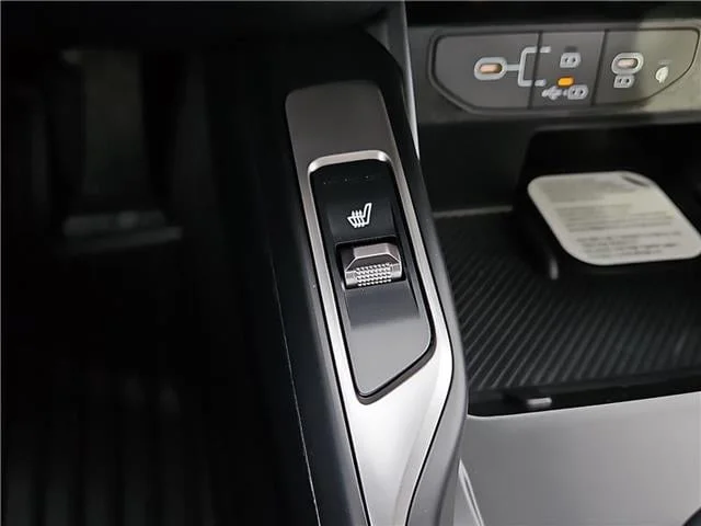 New 2026 Glacial White KIA S Front-Wheel Drive image 15