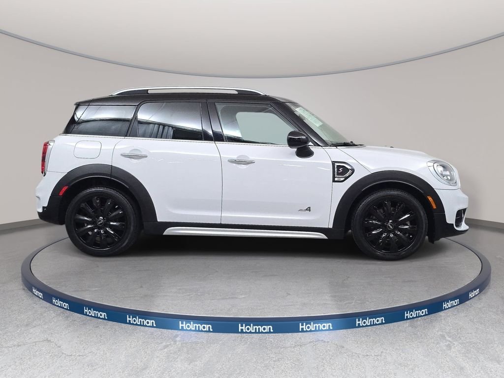 Used 2017 Light White MINI Base image 5