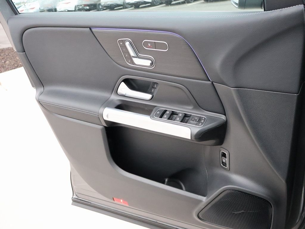New 2026 Mountain Grey Metallic Mercedes-Benz GLB 250 image 37