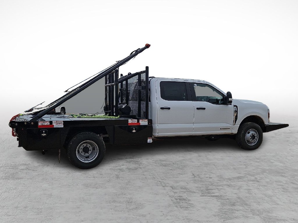 New 2026 Oxford White Ford F-350® XL image 11
