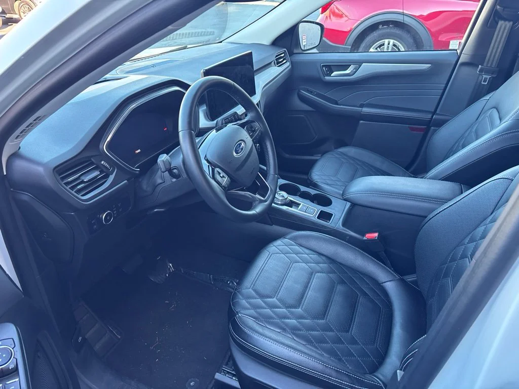 Used 2023 White Ford Base image 5