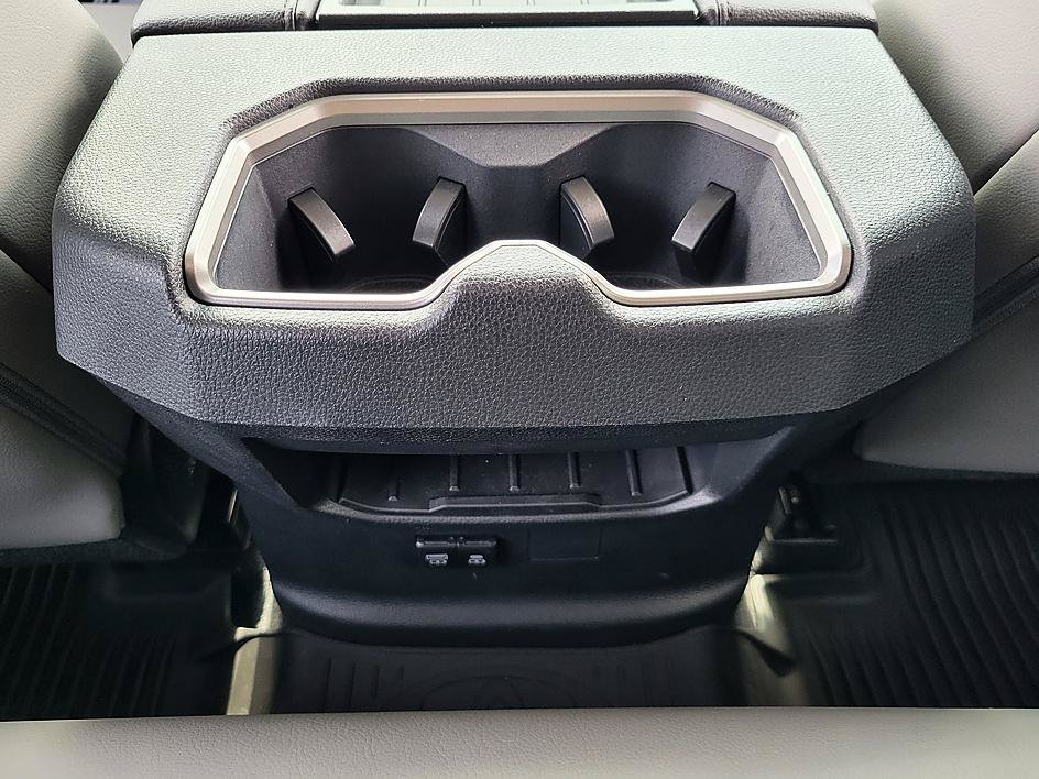 Used 2024 Ice Toyota SR5 image 31