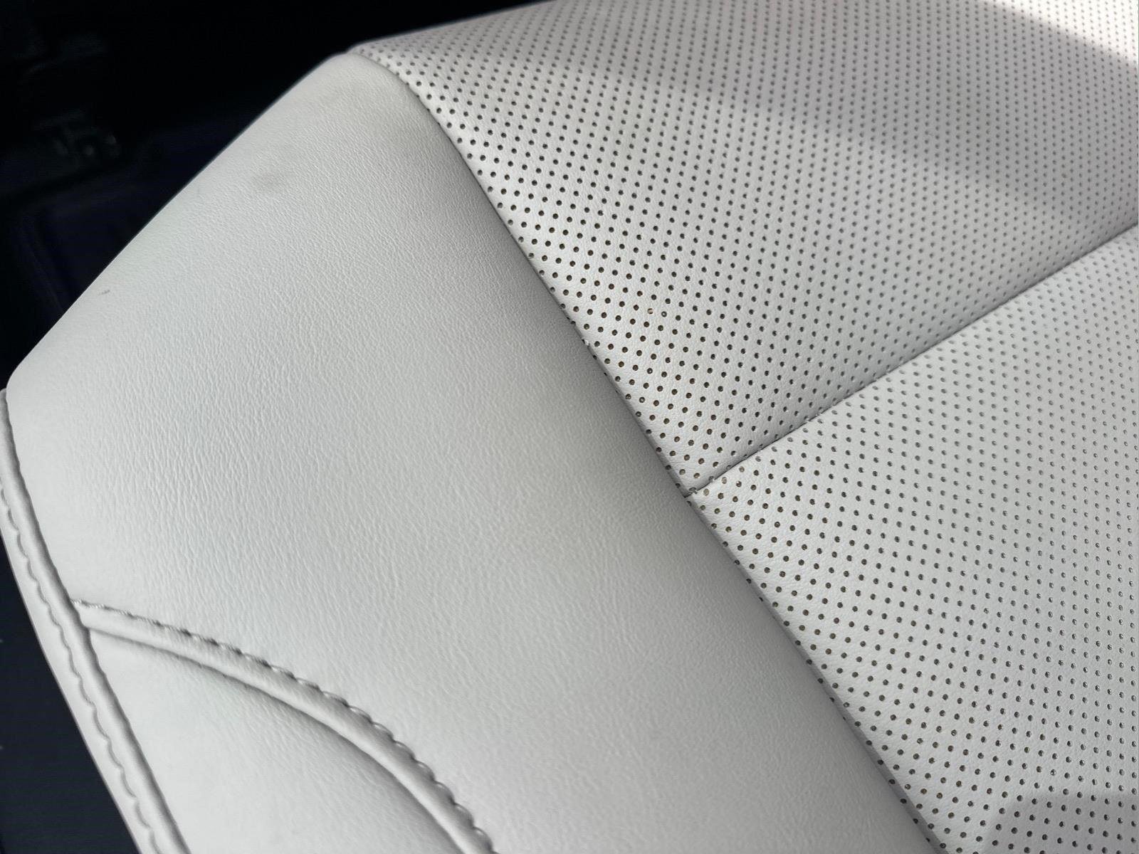 2020 Lexus RX 350 - Photo 18
