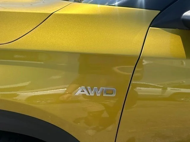 Used 2023 Yellow Kia Nightfall image 30