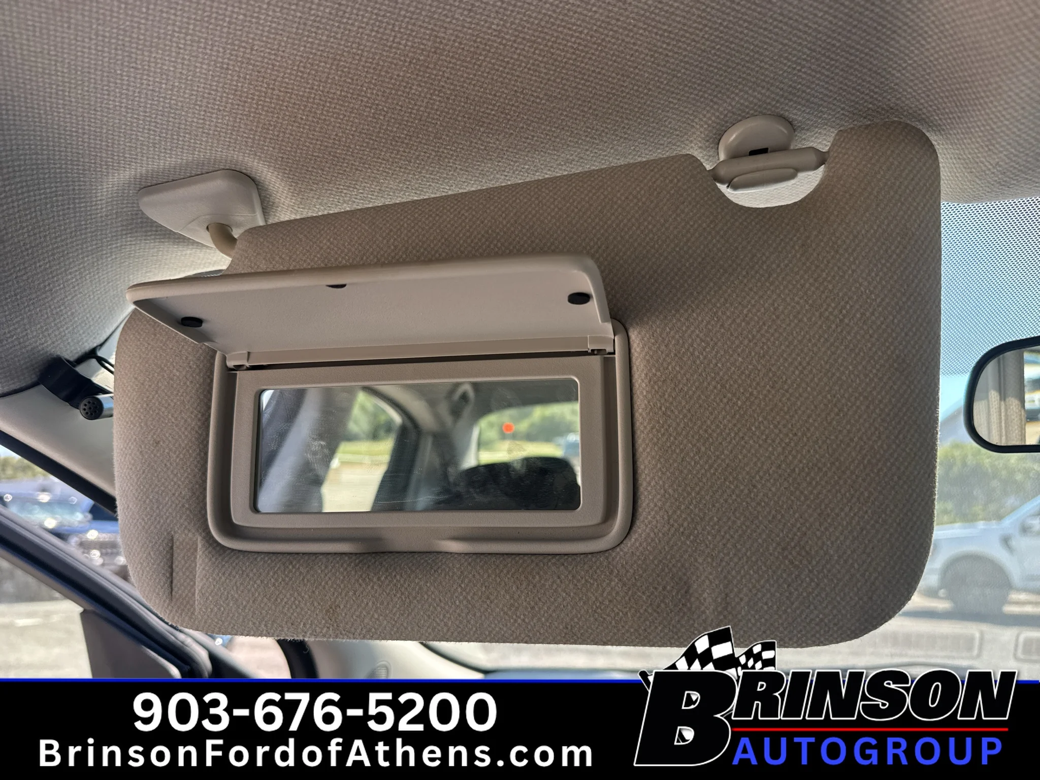Used 2015 Super Black Nissan SV image 20