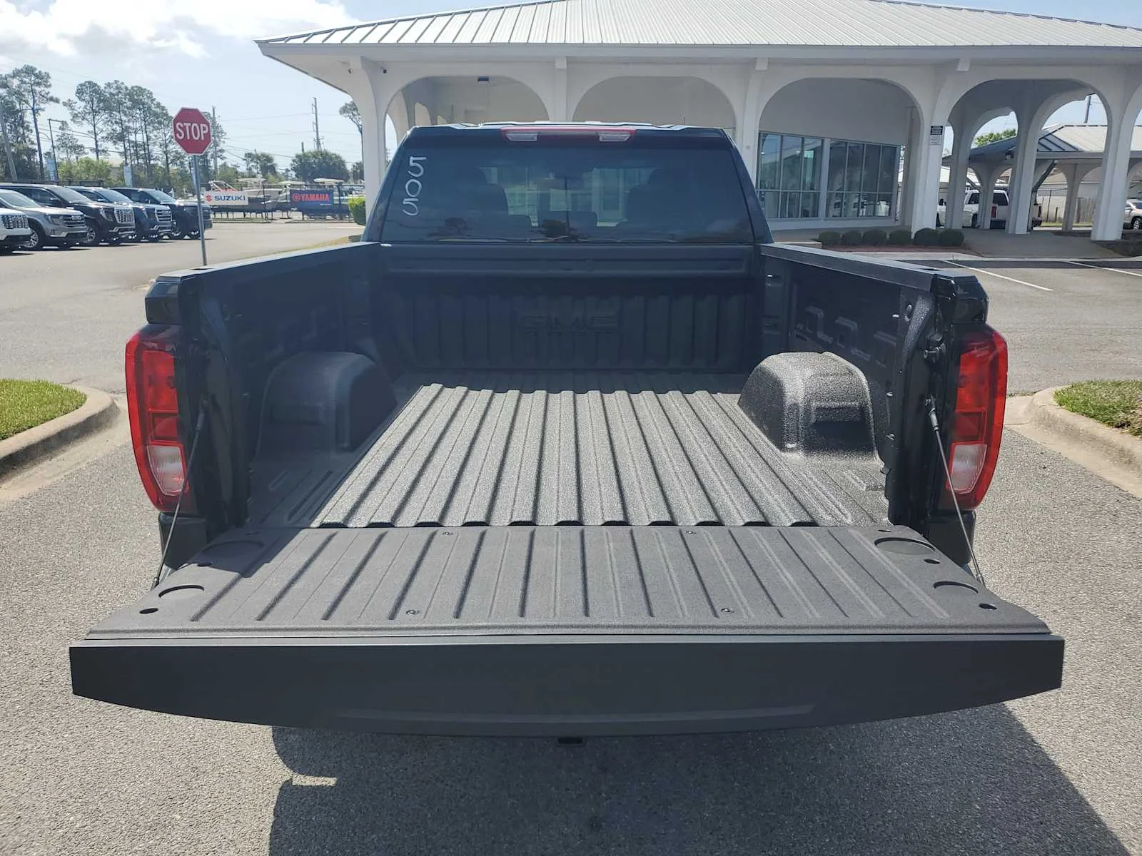 New 2026 Onyx Black GMC SLE image 5