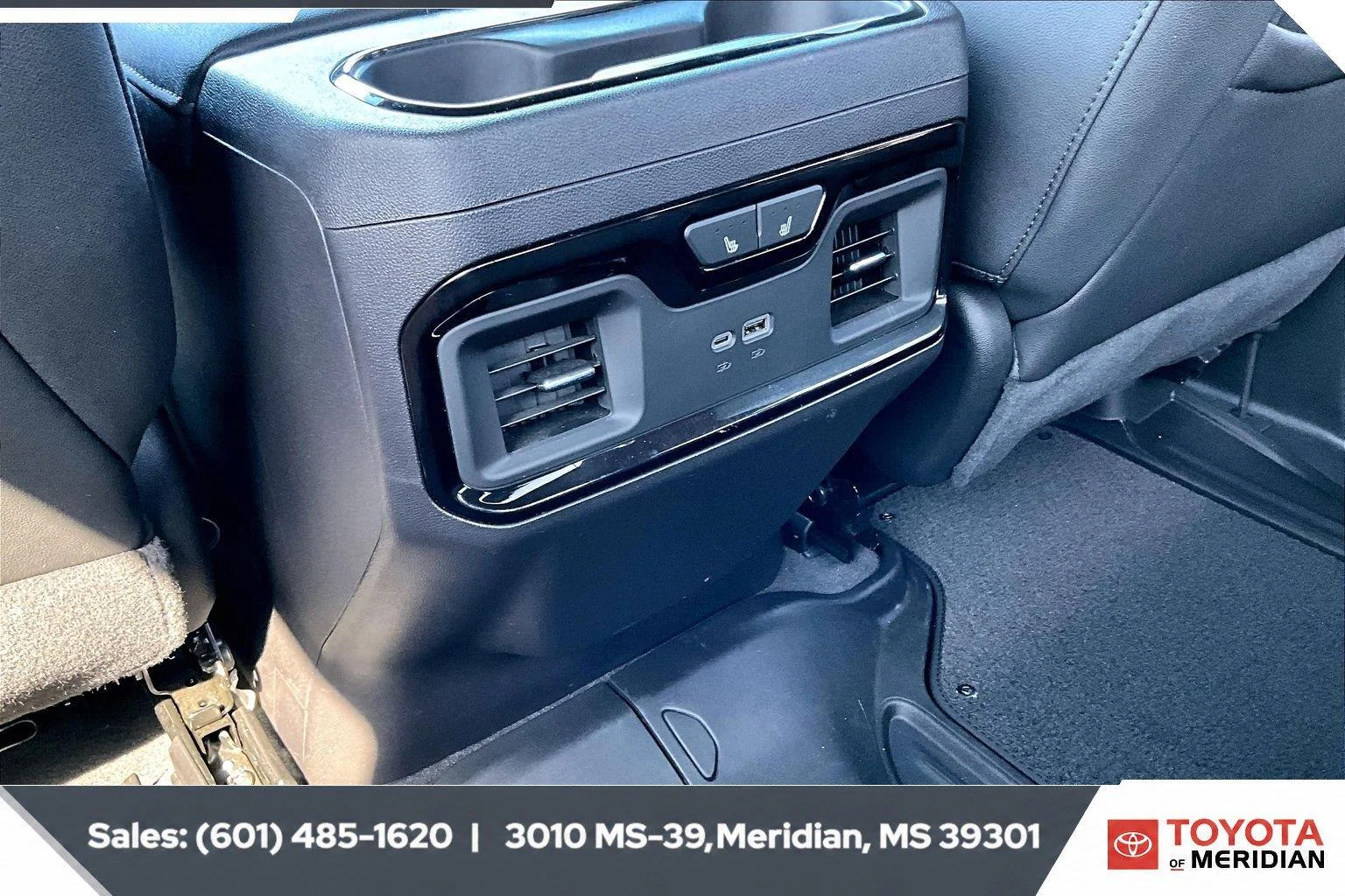 Used 2024 Volcanic Red Tintcoat GMC AT4 image 24
