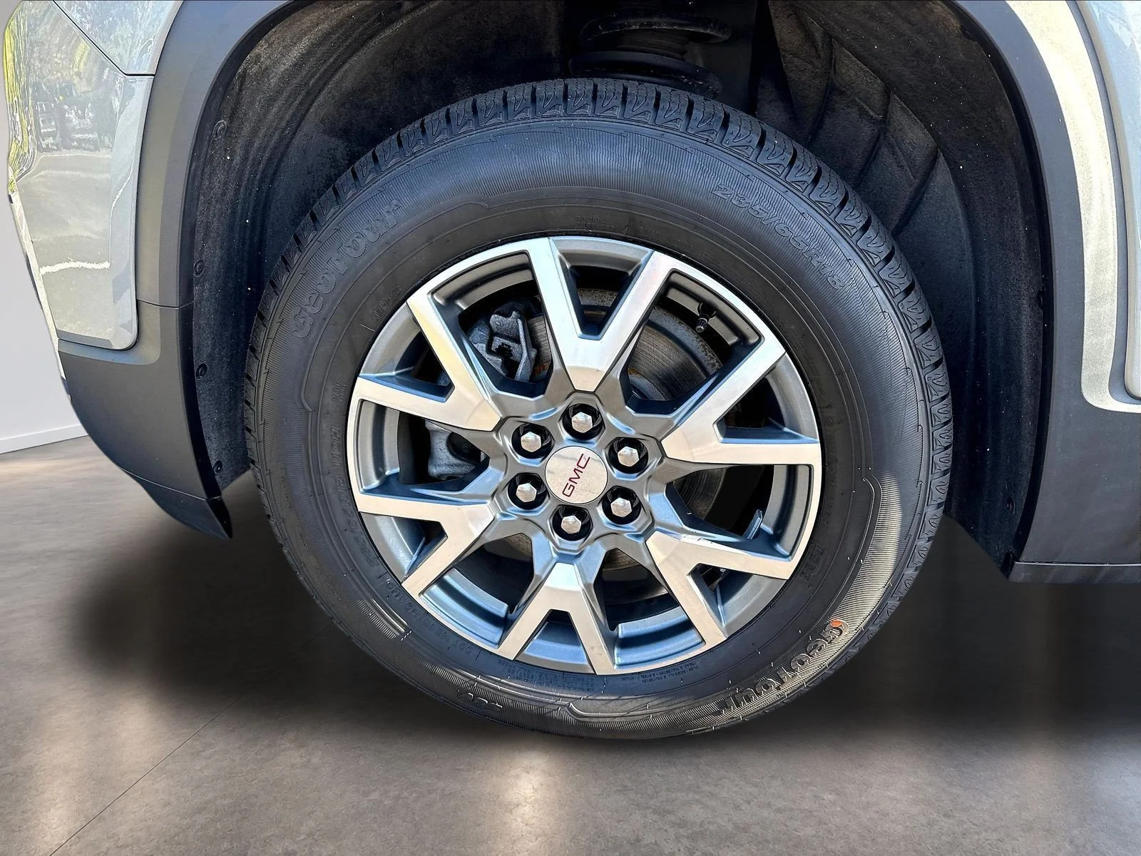 Used 2023 Sterling Metallic GMC SLT image 37