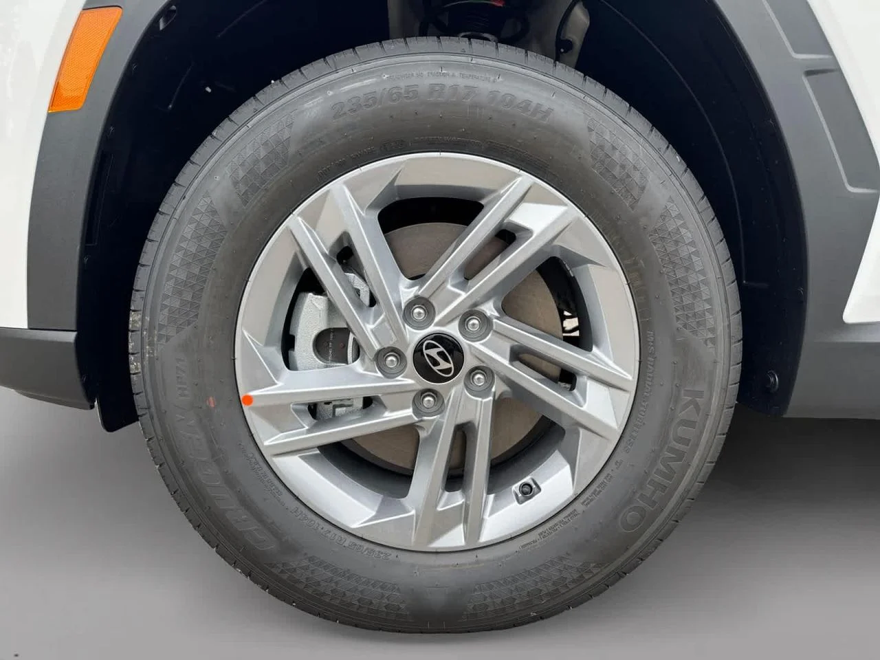 New 2026 White Hyundai SE AWD image 8