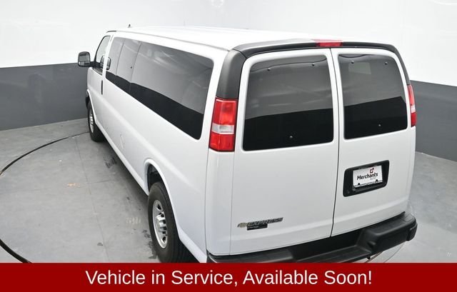 Used 2024 White Chevrolet LS image 27