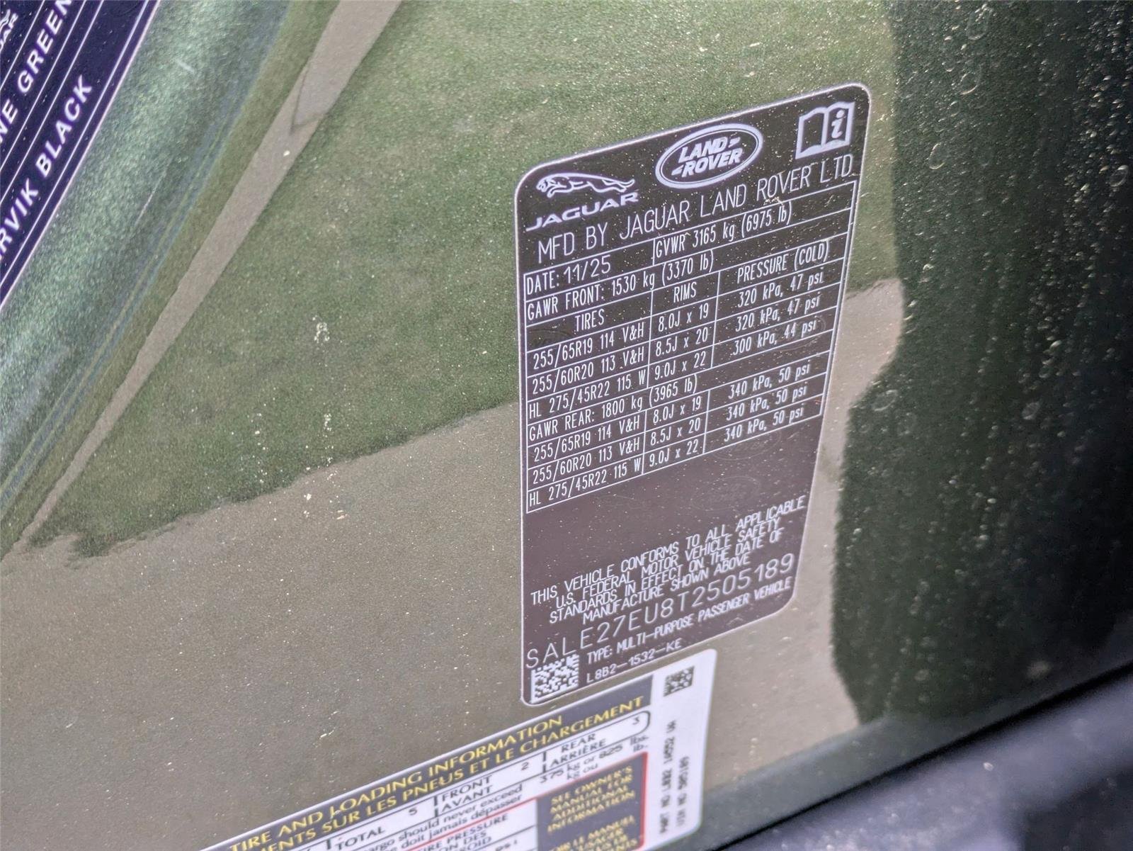 Used 2026 Woolstone Green Metallic Land Rover X-Dynamic SE image 39